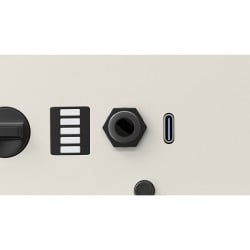 MA60III - White
