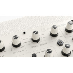 MA60III - White