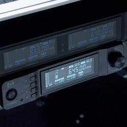 UHF 1000 M